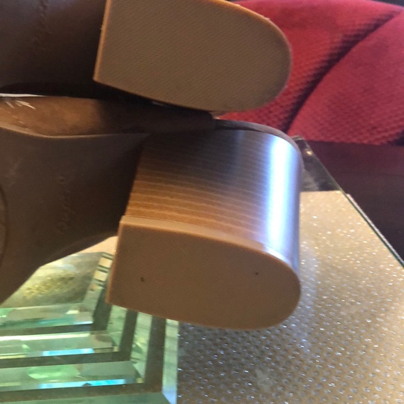 Quipid Wedge Suede and Embroidery Flowers - Heels - Picture 10 of 13